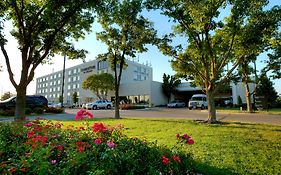 Doubletree by Hilton Wichita Airport